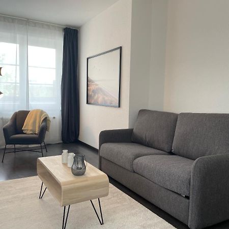 Airport Apartment Fuer 4 - Smart Tv - Kueche - Echarger Hambourg Extérieur photo