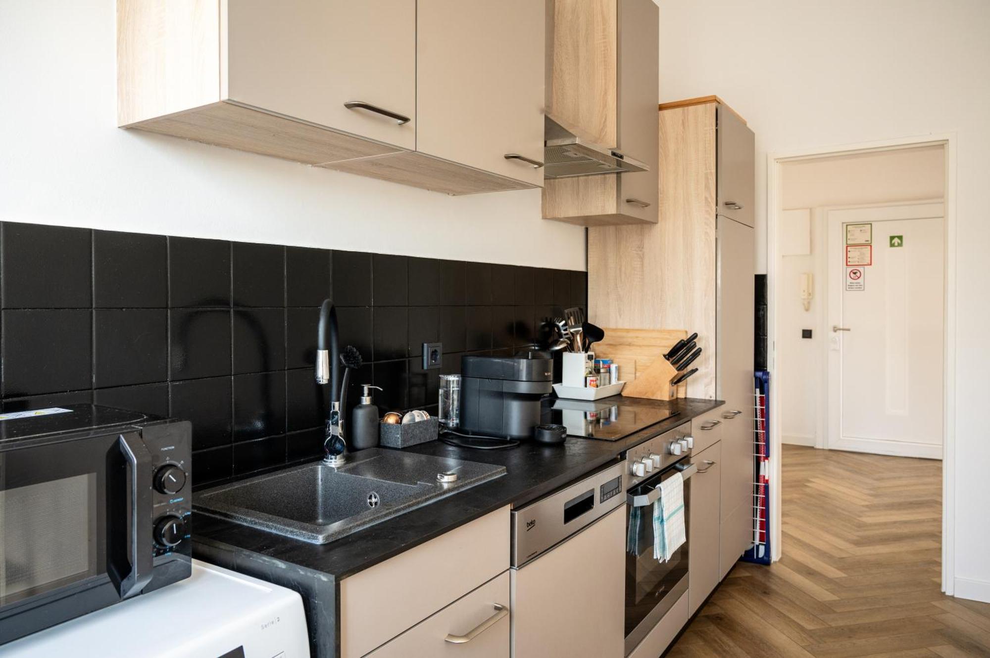 Airport Apartment Fuer 4 - Smart Tv - Kueche - Echarger Hambourg Extérieur photo