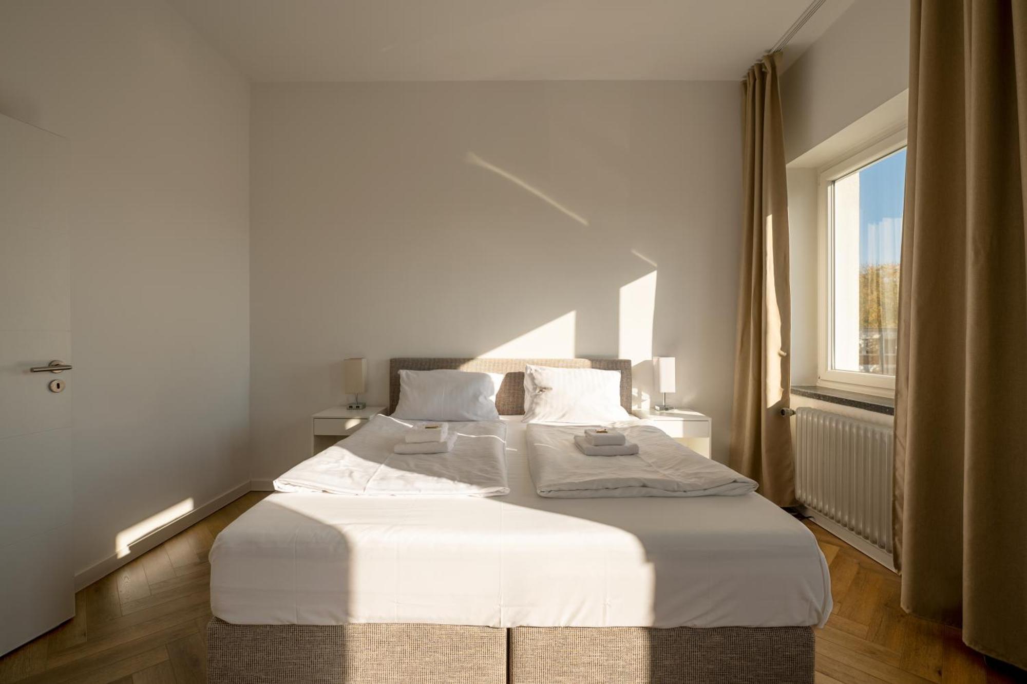Airport Apartment Fuer 4 - Smart Tv - Kueche - Echarger Hambourg Extérieur photo